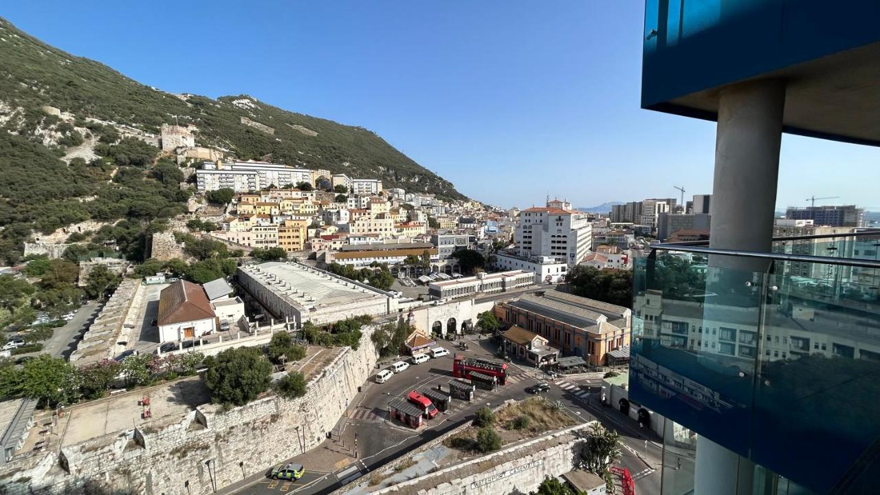 Ocean Village Luxury 2 Bed 2 Bath Apartment - Amazing Views - Pools And Jacuzzis Gibraltar Eksteriør bilde