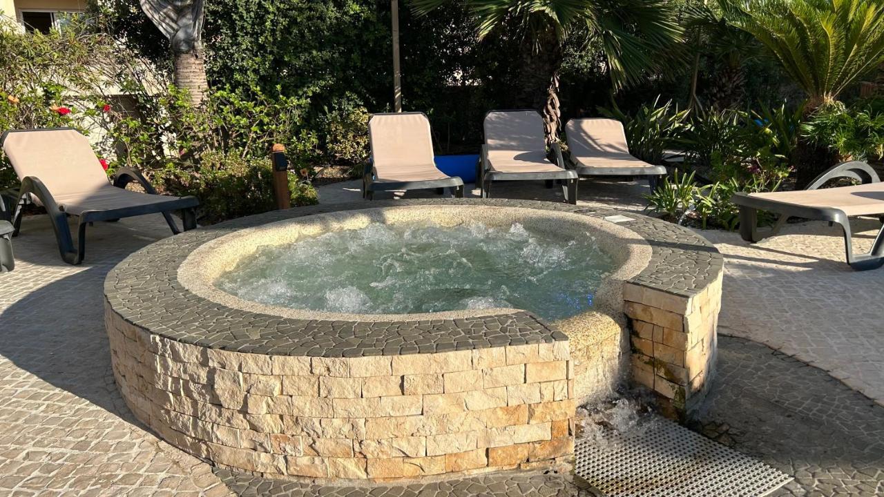 Ocean Village Luxury 2 Bed 2 Bath Apartment - Amazing Views - Pools And Jacuzzis Gibraltar Eksteriør bilde