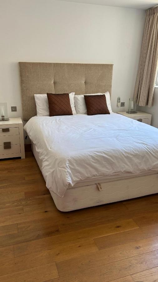 Ocean Village Luxury 2 Bed 2 Bath Apartment - Amazing Views - Pools And Jacuzzis Gibraltar Eksteriør bilde