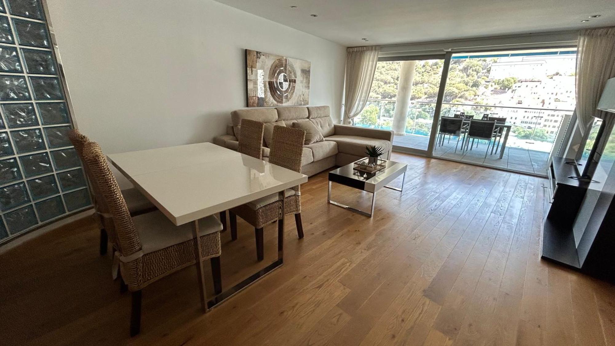 Ocean Village Luxury 2 Bed 2 Bath Apartment - Amazing Views - Pools And Jacuzzis Gibraltar Eksteriør bilde